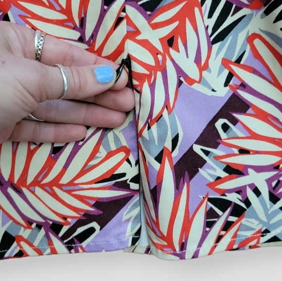 NWOT GUESS Clara Strapless Ruffle Sleeve Mini Dress Red Purple - Picture 12 of 16